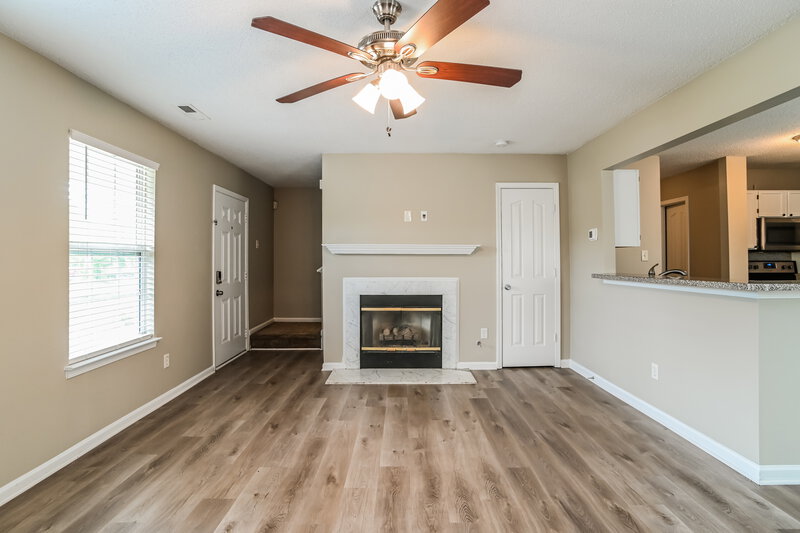 1,955/Mo, 11338 Northwoods Forest Dr Charlotte, NC 28214 Living Room View 2