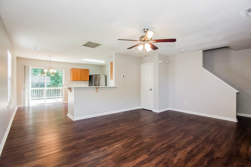 1,840/Mo, 11202 Northwoods Forest Dr Charlotte, NC 28214 Living Room View 2