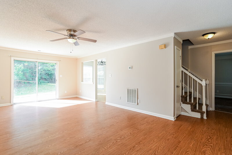 1,890/Mo, 8129 Vermilion Dr Charlotte, NC 28215 Living Room View