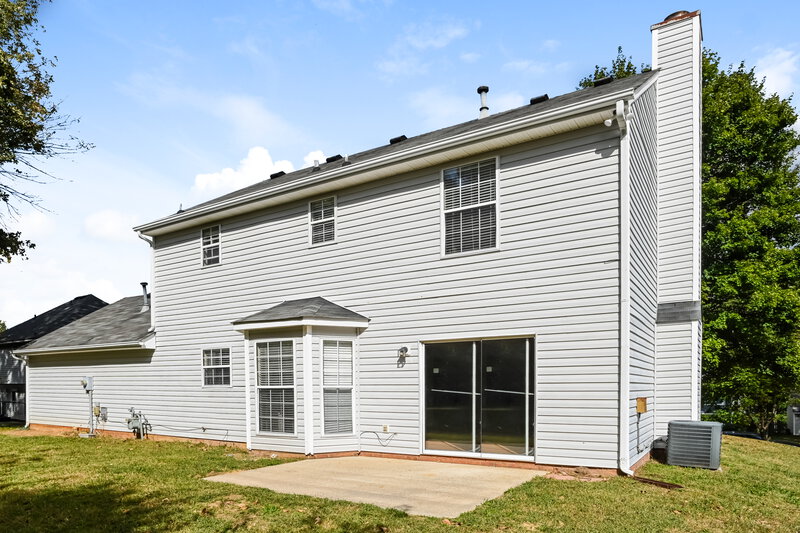 1,890/Mo, 8129 Vermilion Dr Charlotte, NC 28215 Rear View