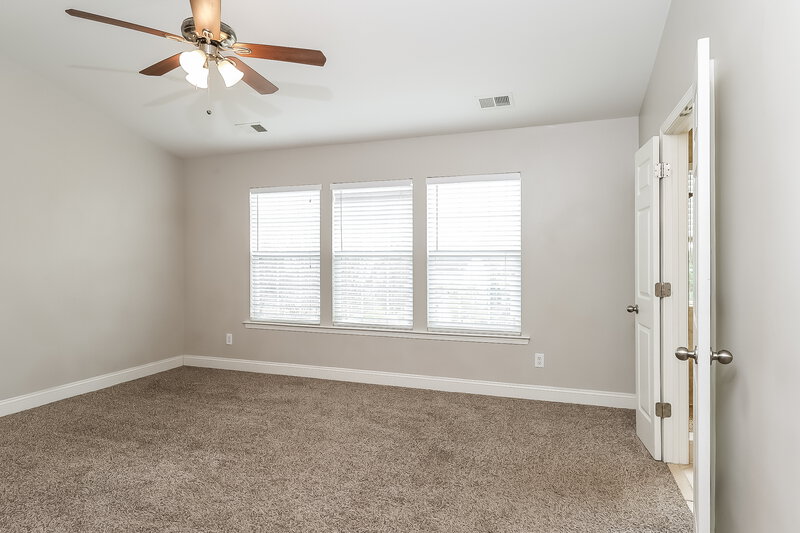 2,305/Mo, 11007 Holm Oak Pl Charlotte, NC 28262 Main Bedroom View