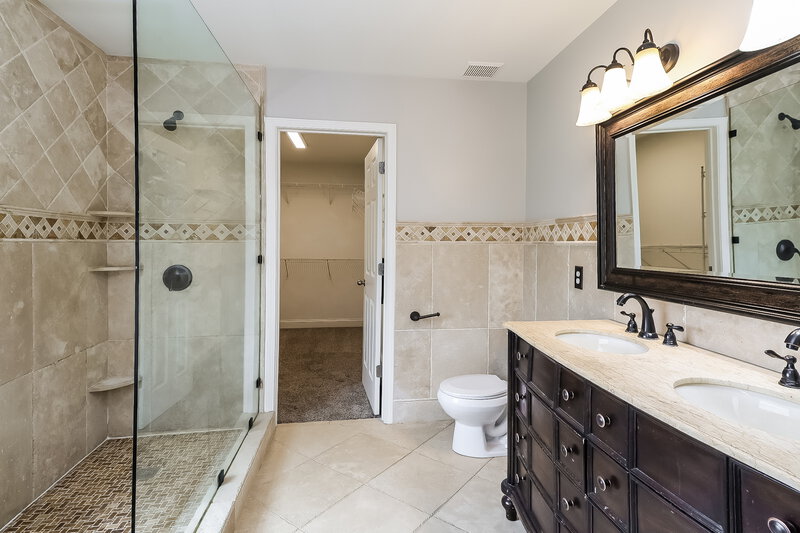 2,305/Mo, 11007 Holm Oak Pl Charlotte, NC 28262 Main Bathroom View