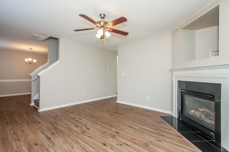 2,520/Mo, 1405 Braveheart Ln Charlotte, NC 28216 Living Room View 2