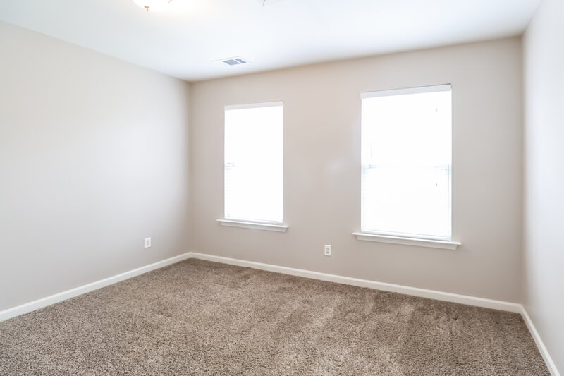 0/Mo, 13514 Planters Row Dr Charlotte, NC 28278 Bedroom View