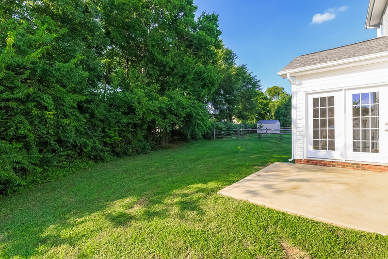 2,460/Mo, 13514 Planters Row Dr Charlotte, NC 28278 Rear View 2