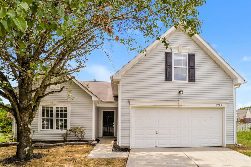 1,915/Mo, 10013 Green Hedge Ave Charlotte, NC 28269 External View