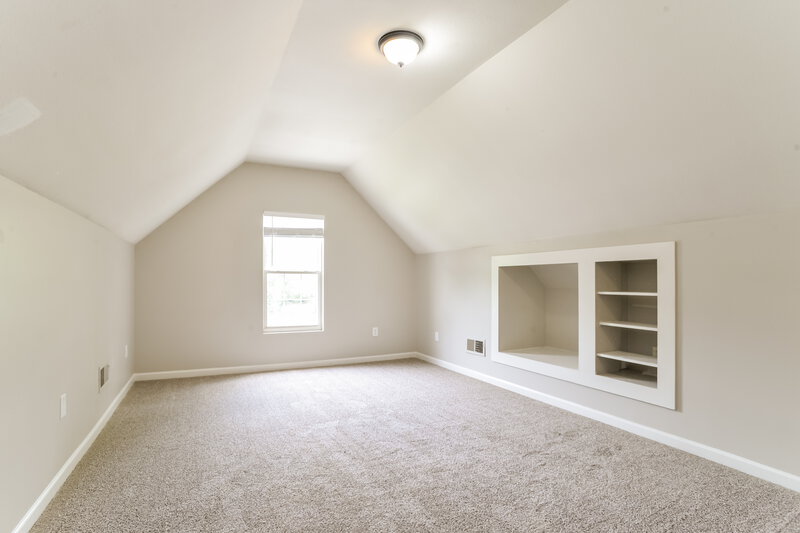 1,915/Mo, 10013 Green Hedge Ave Charlotte, NC 28269 Bonus Room View