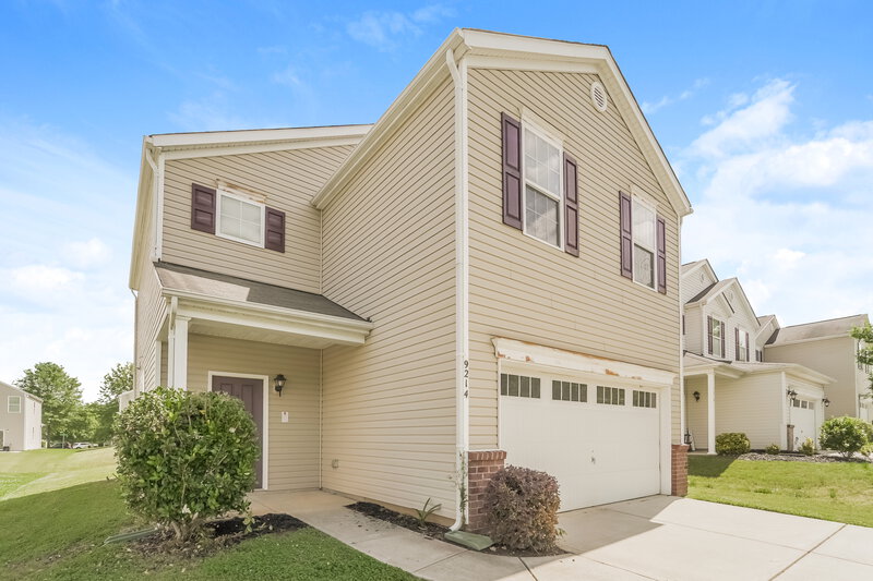 1,960/Mo, 9214 Cotton Gum Rd Charlotte, NC 28227 Front View