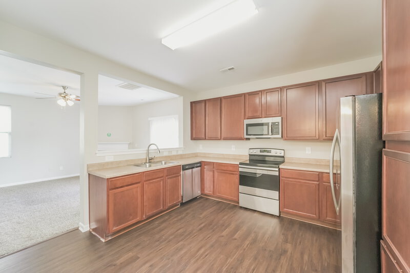 1,960/Mo, 9214 Cotton Gum Rd Charlotte, NC 28227 Kitchen View