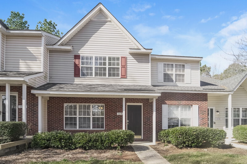 0/Mo, 10142 Forest Landing Dr Charlotte, NC 28213 External View