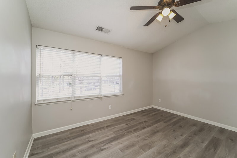 0/Mo, 10142 Forest Landing Dr Charlotte, NC 28213 Bedroom View