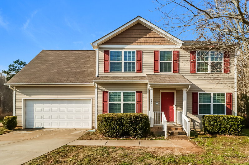 2,080/Mo, 6805 Fawn View Dr Charlotte, NC 28216 External View
