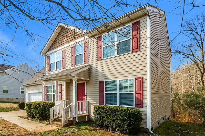 2,080/Mo, 6805 Fawn View Dr Charlotte, NC 28216 Front View 2
