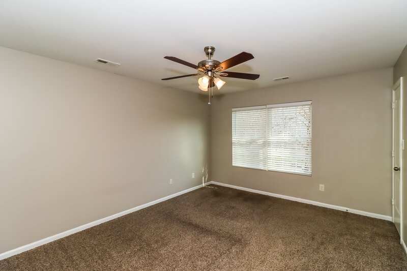 2,080/Mo, 6805 Fawn View Dr Charlotte, NC 28216 Main Bedroom View