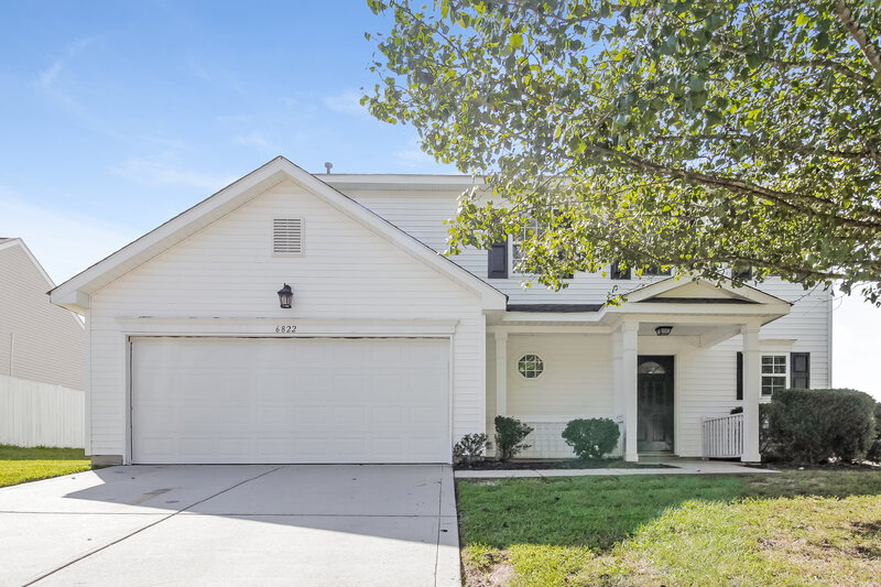 1,925/Mo, 6822 Chieftain Dr Charlotte, NC 28216 Front View