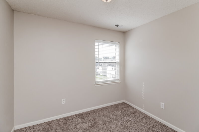 1,925/Mo, 6822 Chieftain Dr Charlotte, NC 28216 Bedroom View 2