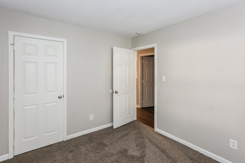 1,760/Mo, 8610 Treyburn Dr Charlotte, NC 28216 Bedroom View 2