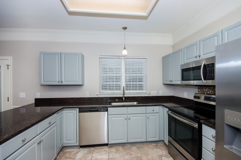 2,160/Mo, 6003 Creekview Ct Harrisburg, NC 28075 Kitchen View 2