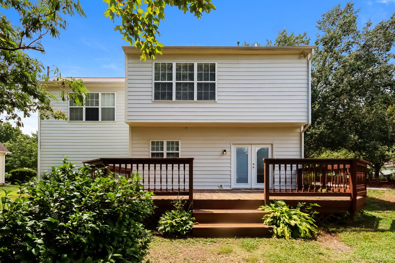 2,160/Mo, 6003 Creekview Ct Harrisburg, NC 28075 Rear View