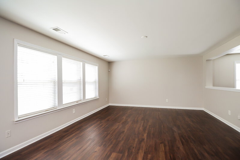 2,150/Mo, 1115 Jade Glen Dr Charlotte, NC 28262 Living Room View