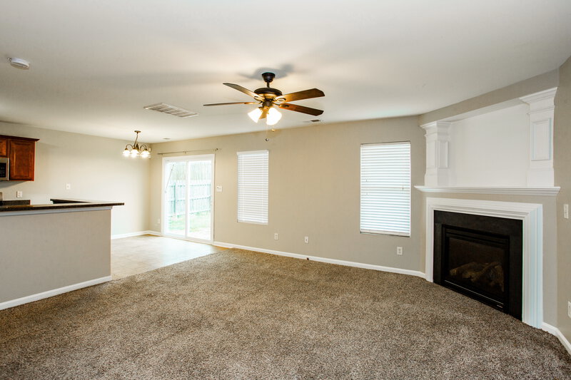 1,875/Mo, 9332 Macquarie Ln Charlotte, NC 28227 Living Room View