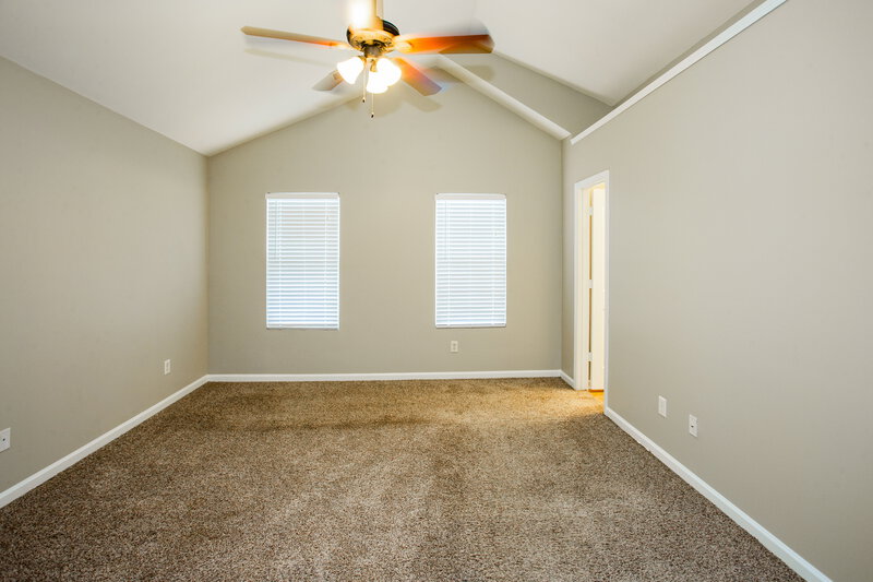 1,875/Mo, 9332 Macquarie Ln Charlotte, NC 28227 Main Bedroom View 2