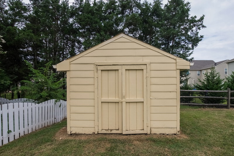 2,660/Mo, 8301 Tonawanda Dr Charlotte, NC 28277 Exterior View