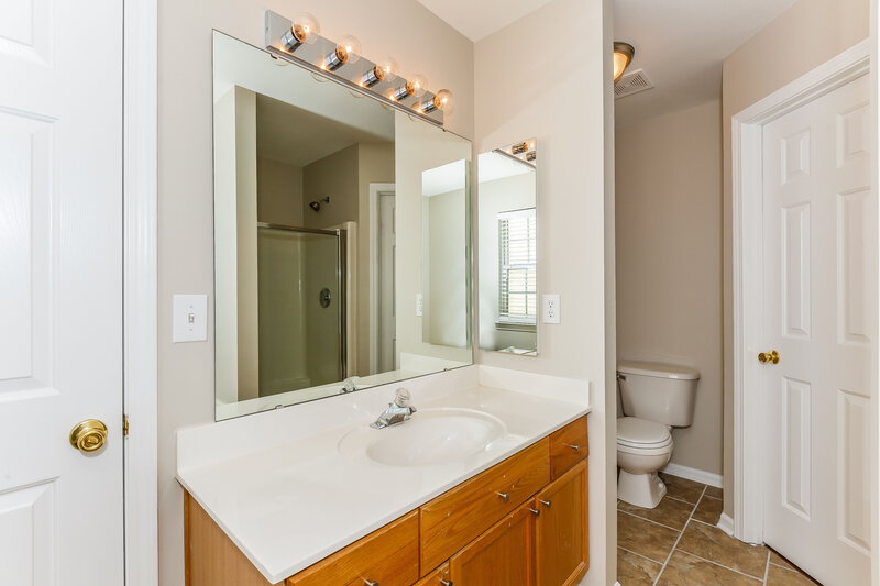 2,270/Mo, 7022 Honey Tree Ln Indian Trail, NC 28079 Master Bathroomlarge View