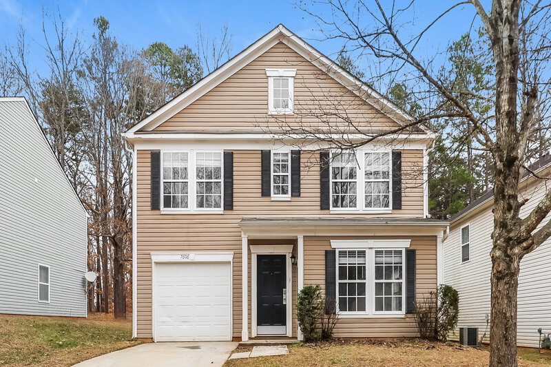 1,950/Mo, 7606 Eben Dr Charlotte, NC 28269 External View