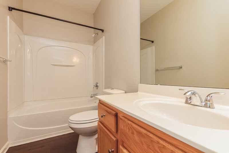 3,430/Mo, 7235 Tanners Creek Dr Huntersville, NC 28078 Bathroomlarge View 2