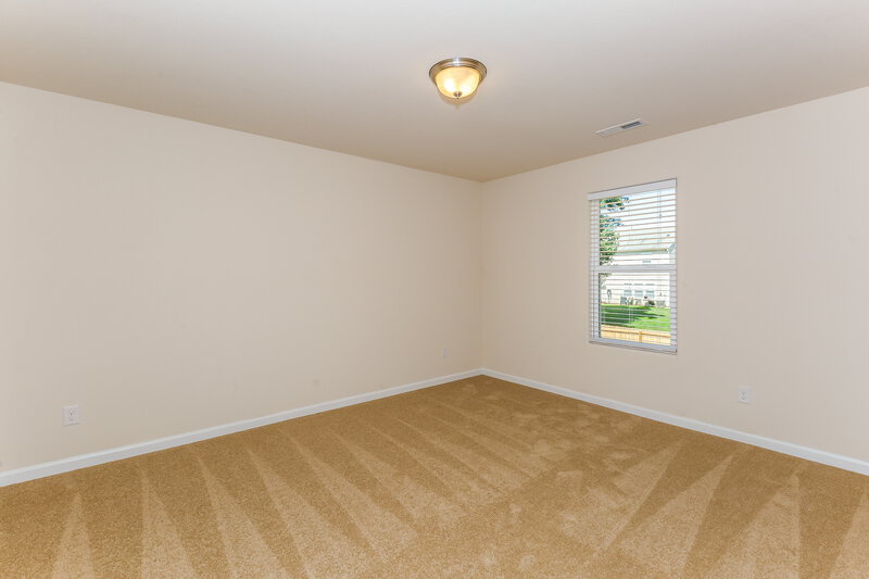2,200/Mo, 1521 Waylon Ave Gastonia, NC 28054 Bedroom View 3