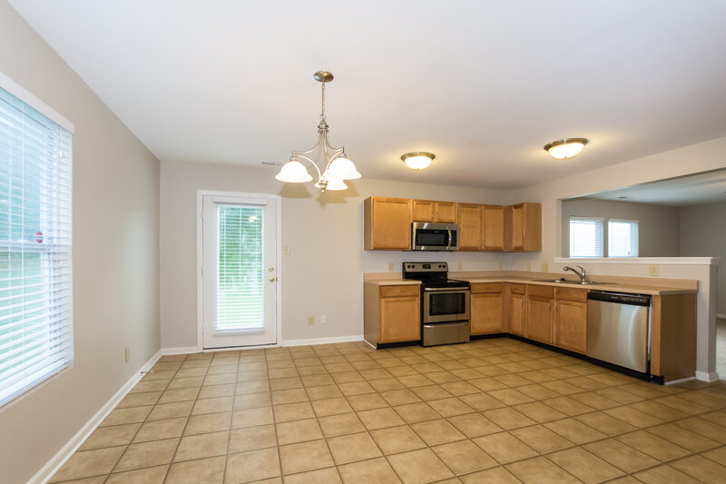 2,050/Mo, 1528 Bray Dr Charlotte, NC 28214 Breakfast Nook View 2
