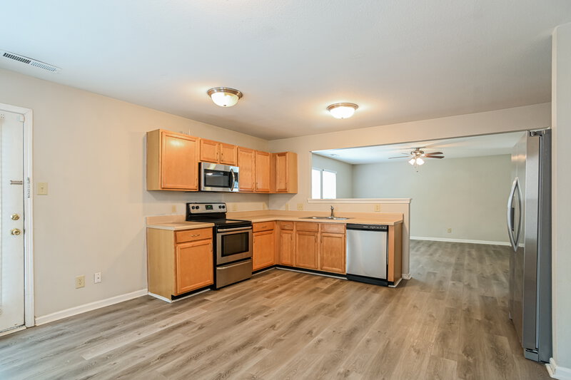 1,970/Mo, 1528 Bray Dr Charlotte, NC 28214 Kitchen View 2