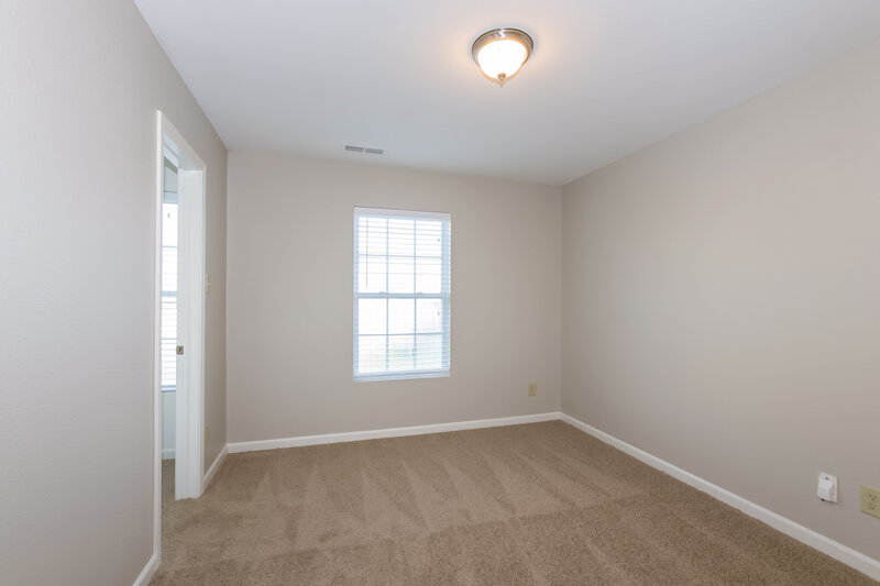 2,050/Mo, 1528 Bray Dr Charlotte, NC 28214 Bedroom View 3