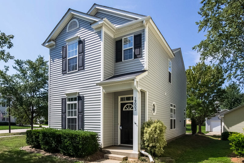 1,855/Mo, 19003 Long Pond Ln Cornelius, NC 28031 photo View
