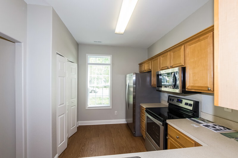 1,855/Mo, 19003 Long Pond Ln Cornelius, NC 28031 Kitchen View 3