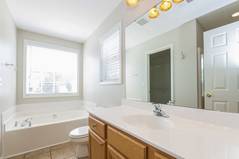 1,855/Mo, 19003 Long Pond Ln Cornelius, NC 28031 Master Bathroom View