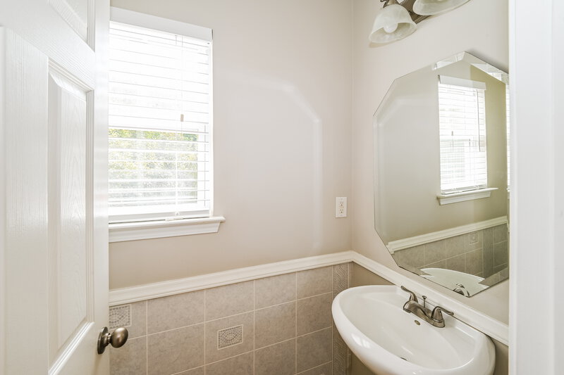 2,460/Mo, 13633 Waverton Ln Huntersville, NC 28078 Bathroom View
