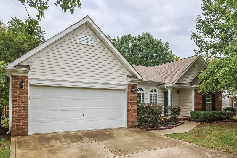 2,125/Mo, 14903 Cane Field Dr Charlotte, NC 28273 Front View