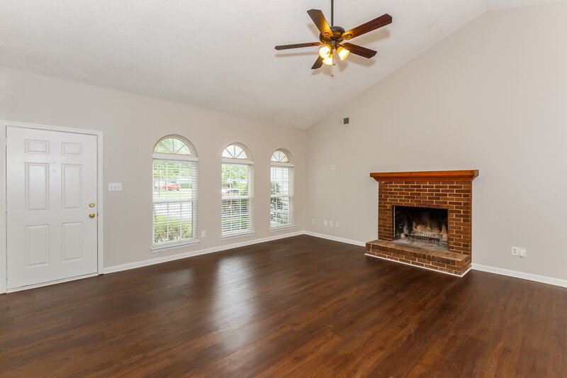 2,125/Mo, 14903 Cane Field Dr Charlotte, NC 28273 Living Room View 2