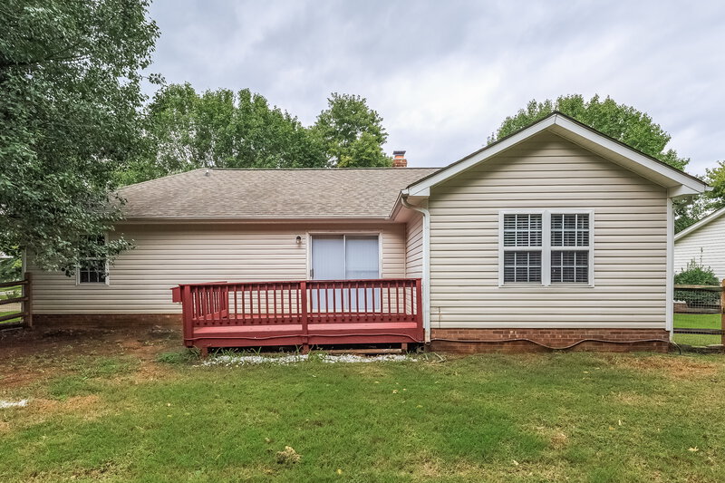 2,125/Mo, 14903 Cane Field Dr Charlotte, NC 28273 Rear View