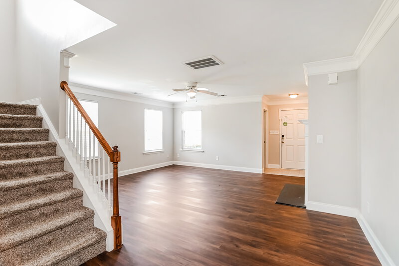 2,260/Mo, 4500 Red Hook Rd Monroe, NC 28110 Living Room View 2