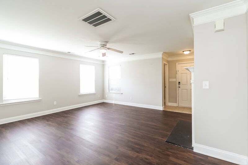 1,925/Mo, 4500 Red Hook Rd Monroe, NC 28110 Living Room View