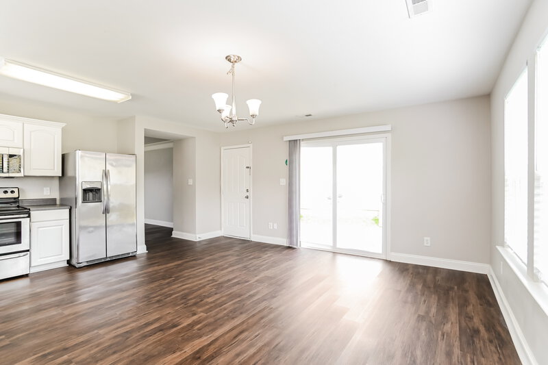 2,260/Mo, 4500 Red Hook Rd Monroe, NC 28110 Dining Room View 2