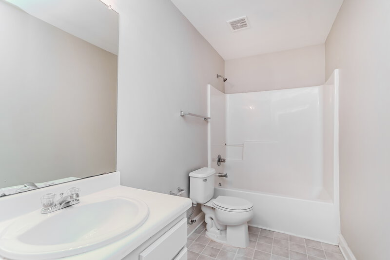2,260/Mo, 4500 Red Hook Rd Monroe, NC 28110 Bathroom View