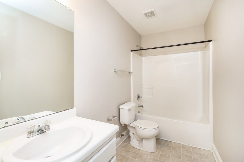 1,925/Mo, 4500 Red Hook Rd Monroe, NC 28110 Bathroom View