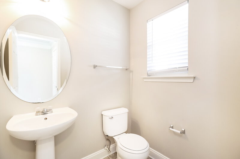 1,925/Mo, 4500 Red Hook Rd Monroe, NC 28110 Bathroom View 2