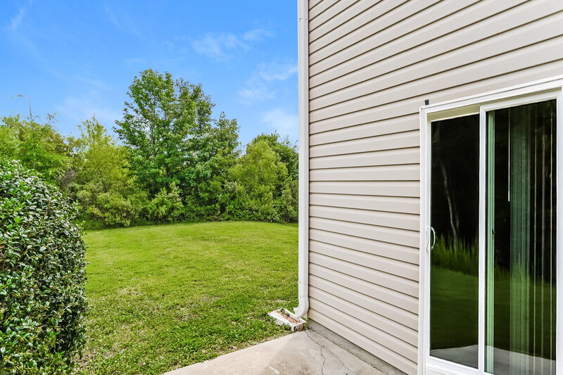 2,260/Mo, 4500 Red Hook Rd Monroe, NC 28110 Patio View