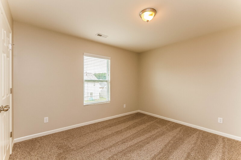 2,025/Mo, 1120 Black Diamond Dr Dallas, NC 28034 Bedroom View