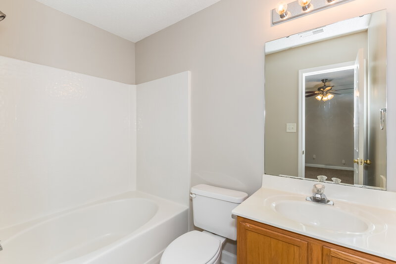 1,900/Mo, 5033 Revelation Way Monroe, NC 28110 Master Bathroom View